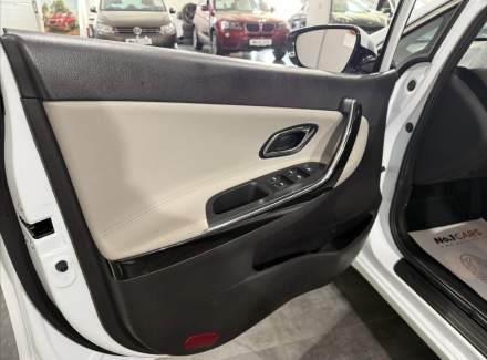 Kia - Cee'd