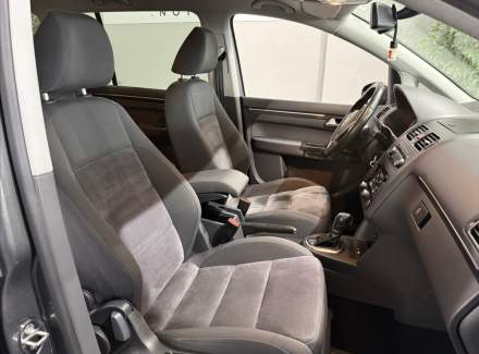 Volkswagen - Touran