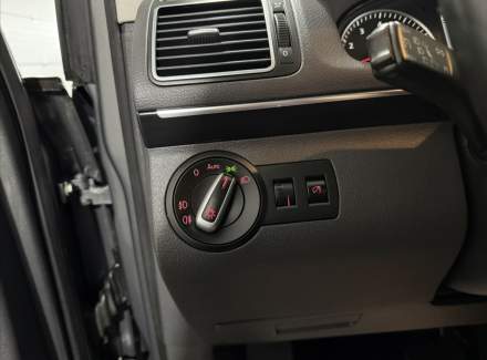 Volkswagen - Touran