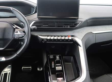 Peugeot - 3008