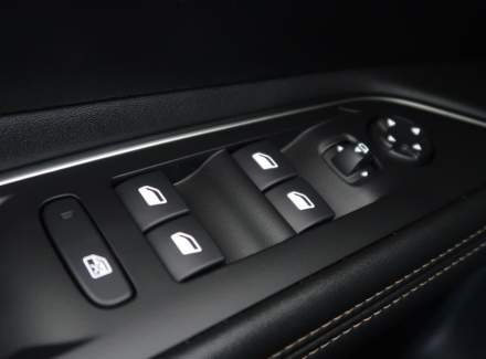 Peugeot - 3008