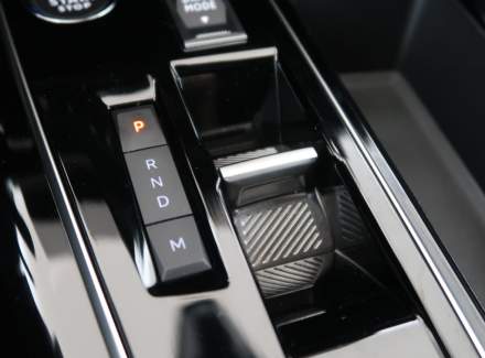 Peugeot - 3008