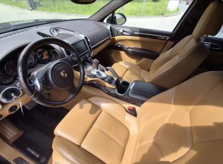 Porsche - Cayenne