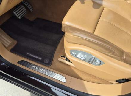 Porsche - Cayenne
