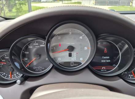 Porsche - Cayenne
