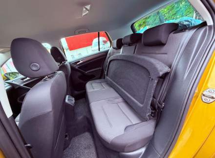Volkswagen - Golf