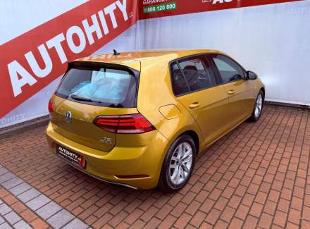 Volkswagen - Golf