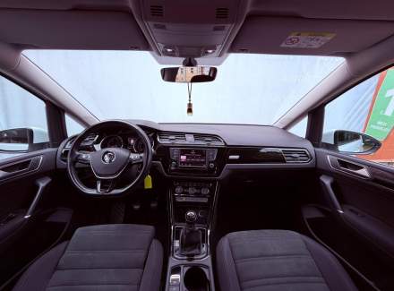 Volkswagen - Touran