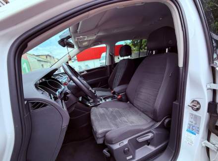 Volkswagen - Touran