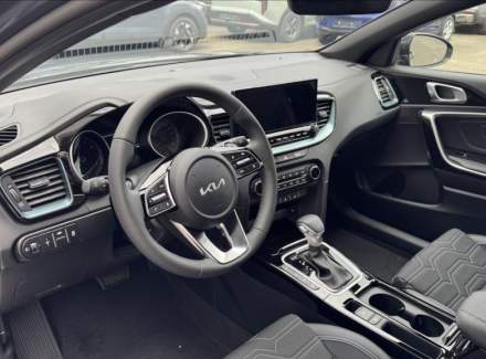 Kia - XCeed