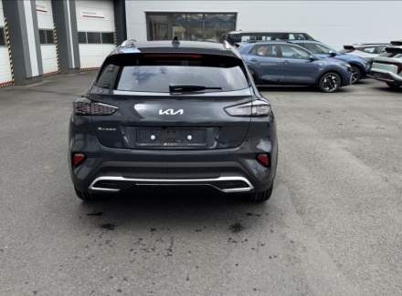 Kia - XCeed