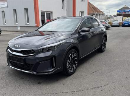 Kia - XCeed