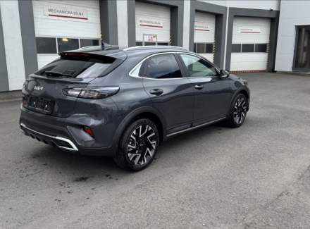 Kia - XCeed