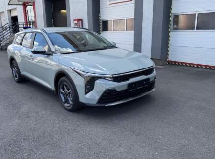 Kia - K4