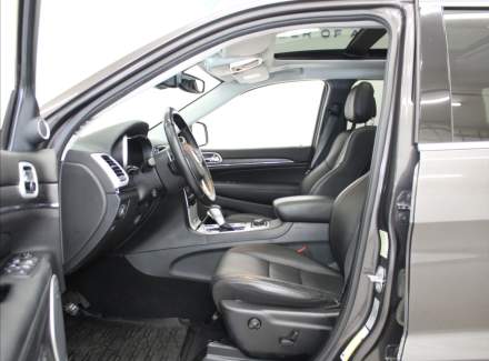 Jeep - Grand Cherokee
