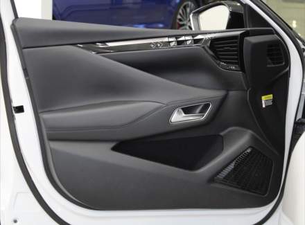 DS Automobiles - DS4