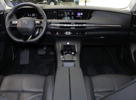 DS Automobiles - DS4