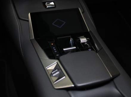 DS Automobiles - DS4