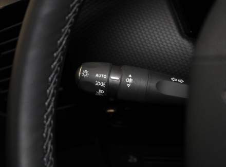 DS Automobiles - DS4