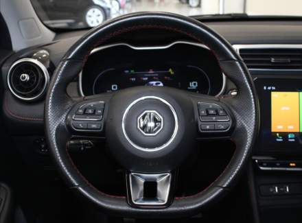 MG - ZS