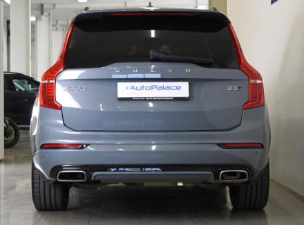 Volvo - XC90