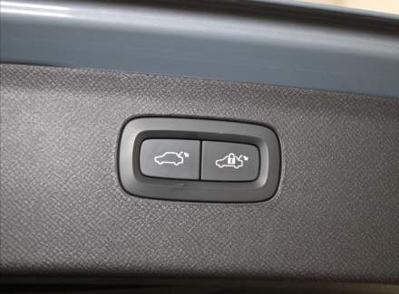 Volvo - XC90