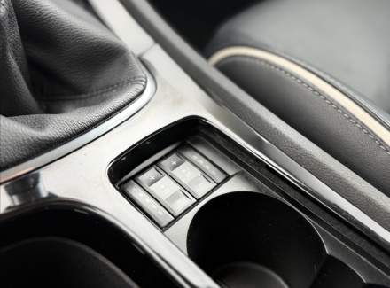 Ford - Mondeo