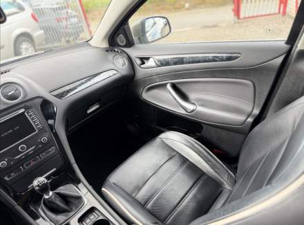 Ford - Mondeo