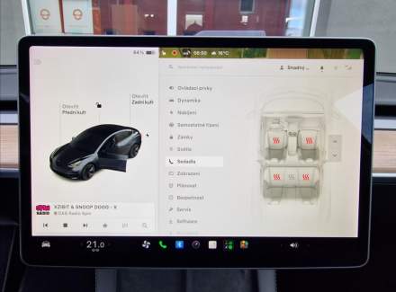 Tesla - Model 3