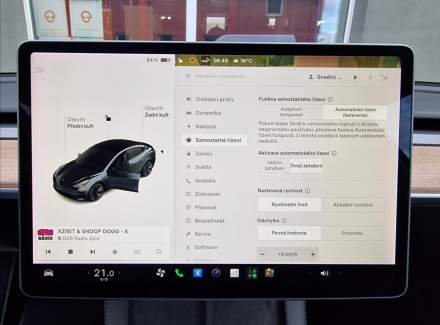 Tesla - Model 3