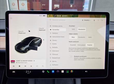 Tesla - Model 3