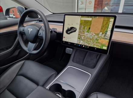 Tesla - Model 3