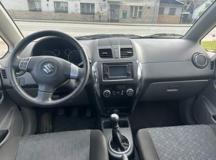 Suzuki - SX4