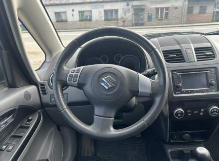 Suzuki - SX4