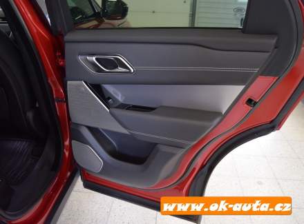 Land Rover - Range Rover Velar