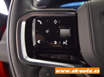 Land Rover - Range Rover Velar