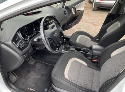 Kia - Cee'd
