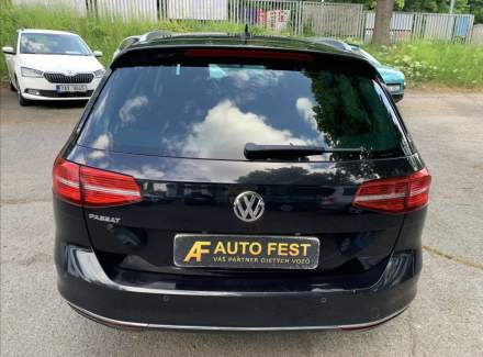 Volkswagen - Passat