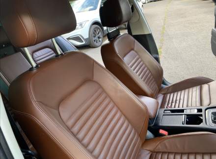 Volkswagen - Passat