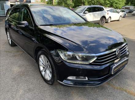 Volkswagen - Passat