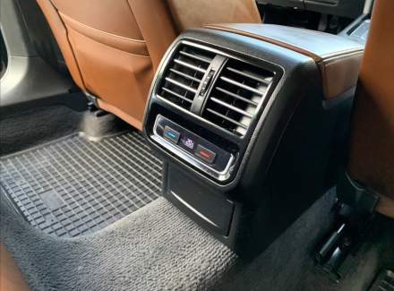 Volkswagen - Passat