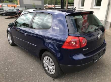Volkswagen - Golf