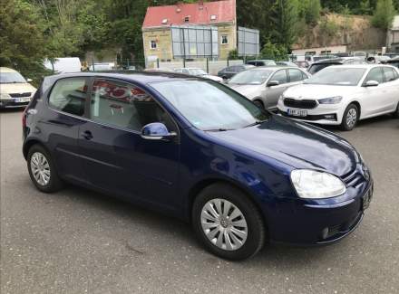 Volkswagen - Golf