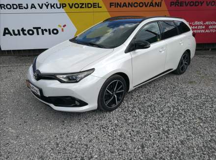 Toyota - Auris