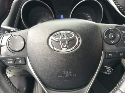 Toyota - Auris