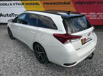 Toyota - Auris