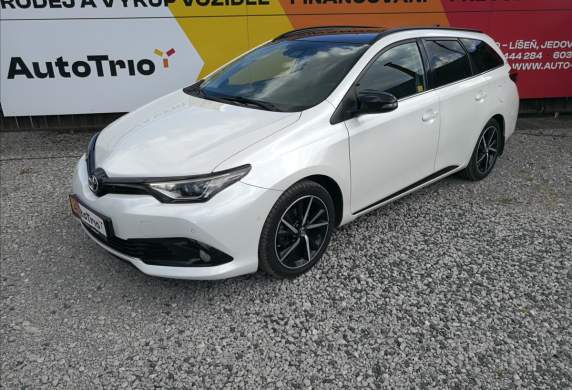 Toyota - Auris