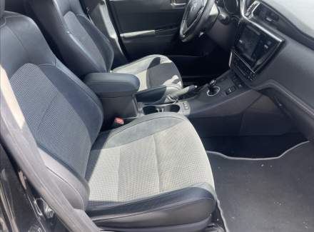 Toyota - Auris