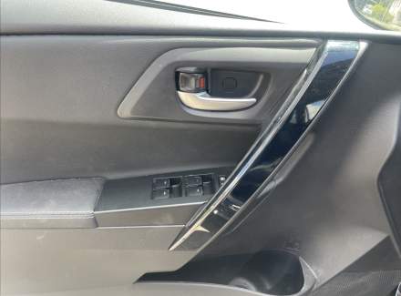 Toyota - Auris