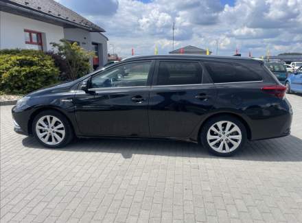 Toyota - Auris